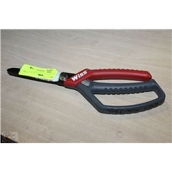 PAIR OF WISS SHOP SHEARS