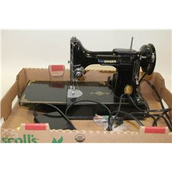 SINGER SEWING MACHINE WITH PEDAL