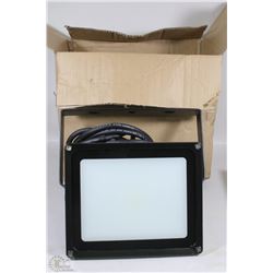 BRAND NEW LUMISAVE FLOOD LIGHT IN BOX