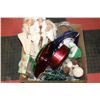 Image 1 : BOX W/CHRISTMAS DECOR INCL. ANGEL, TUBE