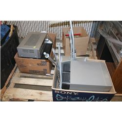 SONY STEREO WITH CD PLAYER AND SPEAKERS