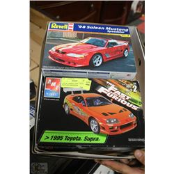 LOT OF 2 MODEL CARS - '98 SALEEN MUSTANG SPEEDSTER