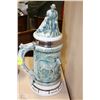Image 1 : VINTAGE HUNTING THEMED STEIN WITH LID (13" X 7")