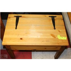 SOLID WOOD TODDLER ACTIVITY DESK W/TOP