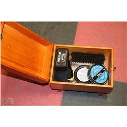 SHOE SHINING KIT