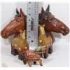 Image 1 : FLAT OF HORSE COLLECTIBLES