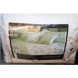 QUEEN SIZE "LILLIANNE" COVERLET, 2 SHAMS AND 2