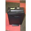 Image 1 : BLACK PAPER SHREDDER