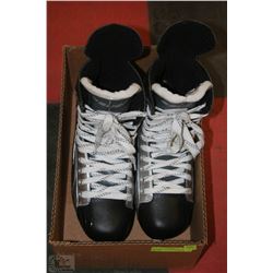 BOX W/BAUER VAPOR EDGE MEN'S SKATES -