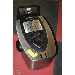 BLACK AND DECKER DEEP FRYER