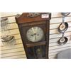 Image 1 : ANTIQUE ENGLISH OAK CLOCK