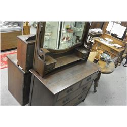 VICTORIAN ENGLISH VANITY DRESSER WITH BEVELLED SWING MIRROR