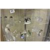 Image 1 : SHELF OF COLLECTIBLE CRYSTAL AND MINIATURES