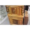 Image 1 : REFINSHED OAK AMERICAN COURT CUPBOARD