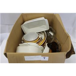 LOT OF PYREX AND CORNING WARE BOWLS AND BAKEWARE