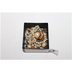 ESTATE PEARL JEWELLRY