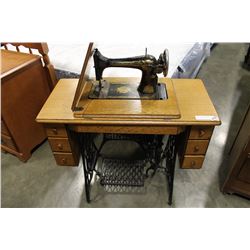 ANTIQUE SINGER TREADLE BASE SEWING MACHINE