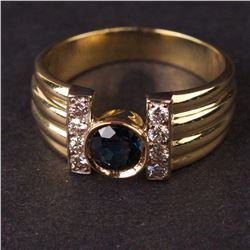 Ladies Ring in Yellow 18K Gold with Diamonds and Sapphire