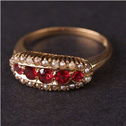 Vintage Ladies Ring in Yellow 14K Gold with Pearls and Synthetic Stones