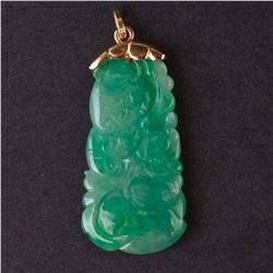Ladies Jade Pendant in Yellow 18K Gold