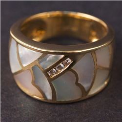 Ladies Ring in Yellow 14K Gold with Diamonds
