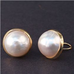 Ladies Pearl Earrings in Yellow 14K Gold