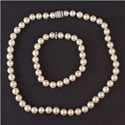 Ladies Necklace and Bracelet Pearl Set with Diamonds