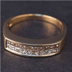 Ladies Ring in Yellow 14K Gold with Diamonds