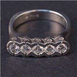 Ladies Ring in White 14K Gold with Diamonds