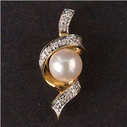 Ladies Pearl Pendant in Yellow and White 14K Gold  with Diamonds
