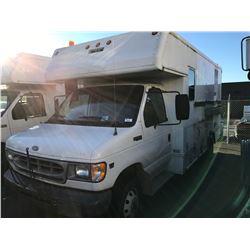 2001 FORD E-450 SUPERDUTY, POWERSTROKE, 2 DR CUBE VAN, WHITE, VIN # 1FDXE45FX1HB70188