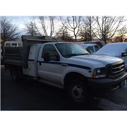 2003 FORD F-450 XL SUPERDUTY, 2 DOOR DUMP, WHITE, VIN # 1FDXF46S83EC55656