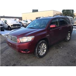 2009 TOYOTA HYLANDER HYBRID, 4 DOOR SUV, RED, VIN # JTEEW41A192035579