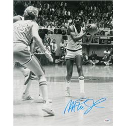 Magic Johnson Signed Michigan State Spartans B&W 16X20 Photo (Vs Larry Bird 1979 Championship Game)-