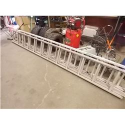EXTENTION LADDER - 24'