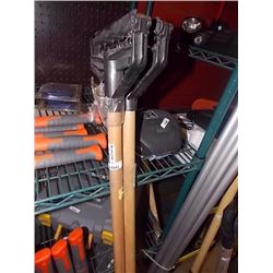 NEW COMMERCIAL MOP / DUST HANDLE - WOOD HANDLE - 2