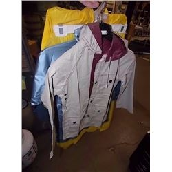 RAIN COATS - ASSORTED SIZES - 4 TTL