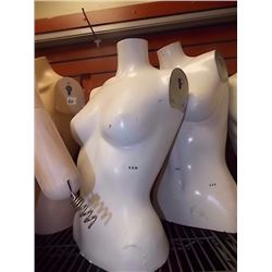 MANNEQUIMN - TORSO- FEMALE - FABRIC COVERED W/HEAD