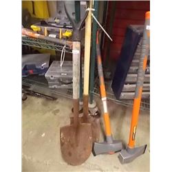 LONG HANDLE SHOVEL AND D-HANDLE SHOVEL = 2 TTL
