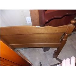 QUEEN MAPLE HEAD BOARD