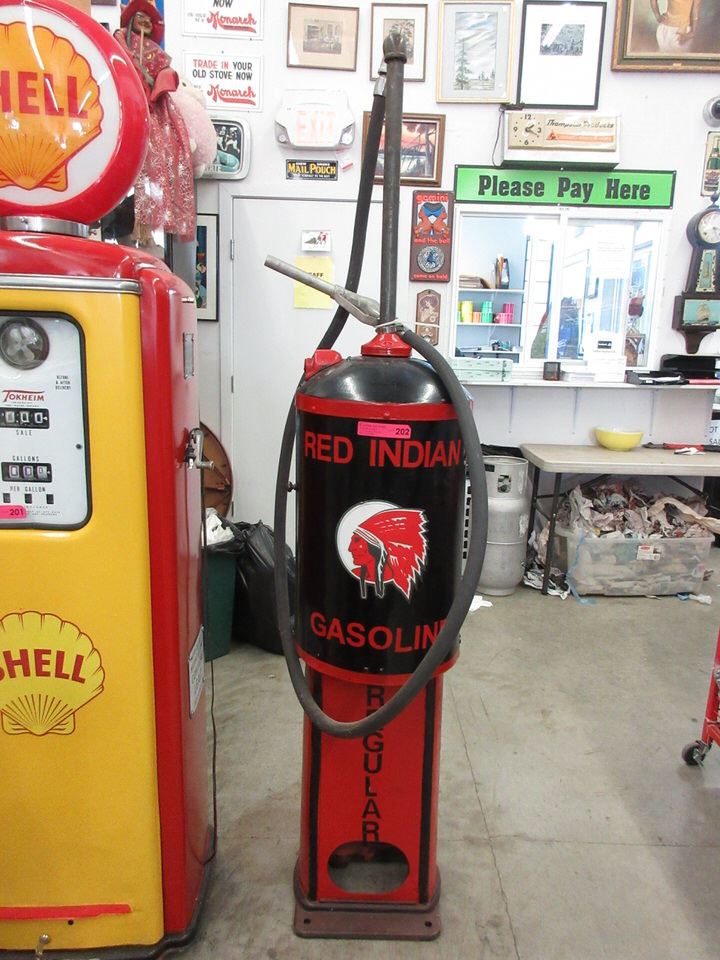 Rare Bowser "Sentry" Hand Crank Gas Pump 19111914