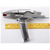 Image 13 : STAR TREK INTO DARKNESS (2013) - SFX Electronic Starfleet Phaser