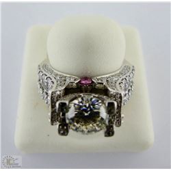 18K WHITE GOLD DIAMOND ENGAGEMENT RING