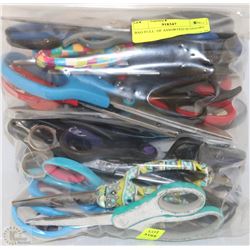 BAG OF ASSORTED SCISSORS