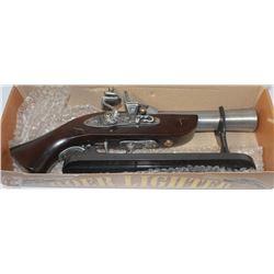 1718 - 1818 ROER GUN REPLICA LIGHTER ON