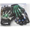 Image 1 : 6 PACK OF GLOW IN THE DARK GLOVES