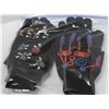 Image 1 : 6 PACK OF GLOW IN THE DARK GLOVES