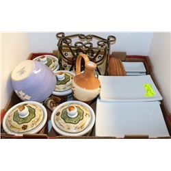 FLAT WITH SUSHI PLATES AND MORE