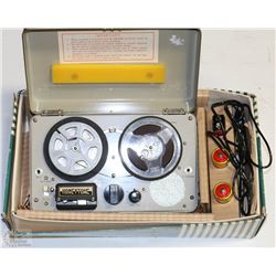 VINTAGE HONEY TUNE PORTABLE TRANSISTION TAPE