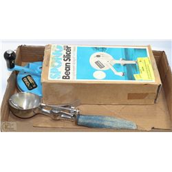 VINTAGE SPONG BEANSLICER NO 632 IN BLUE WITH VINTA